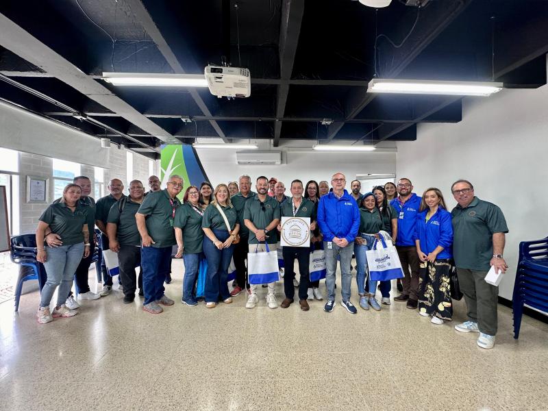 Alcaldes de Puerto Rico Visitan La Ceja para conocer su éxito en el Manejo Integral de Residuos Sólidos